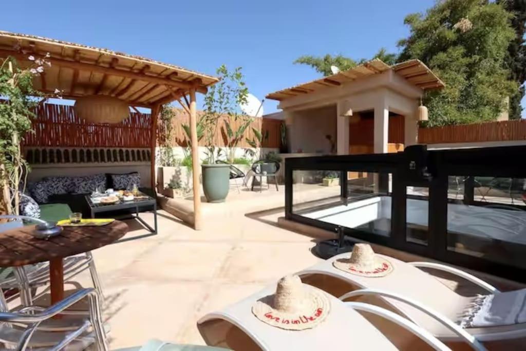 Riad Ptit Kech, Bassin Terrasse - Petits Dejeuners Marrakesh Esterno foto